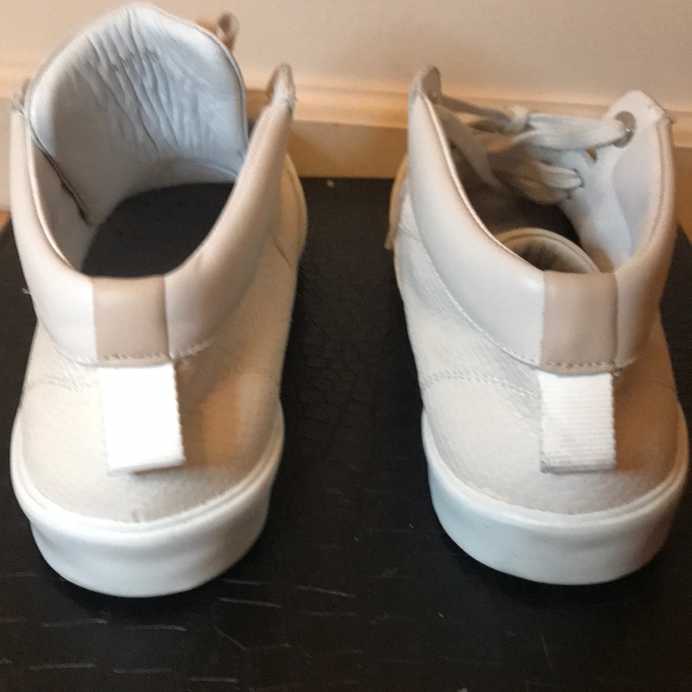 Jimmy Choo light beige sneakers 42.5 (US 9.5). - Picture 3 of 7